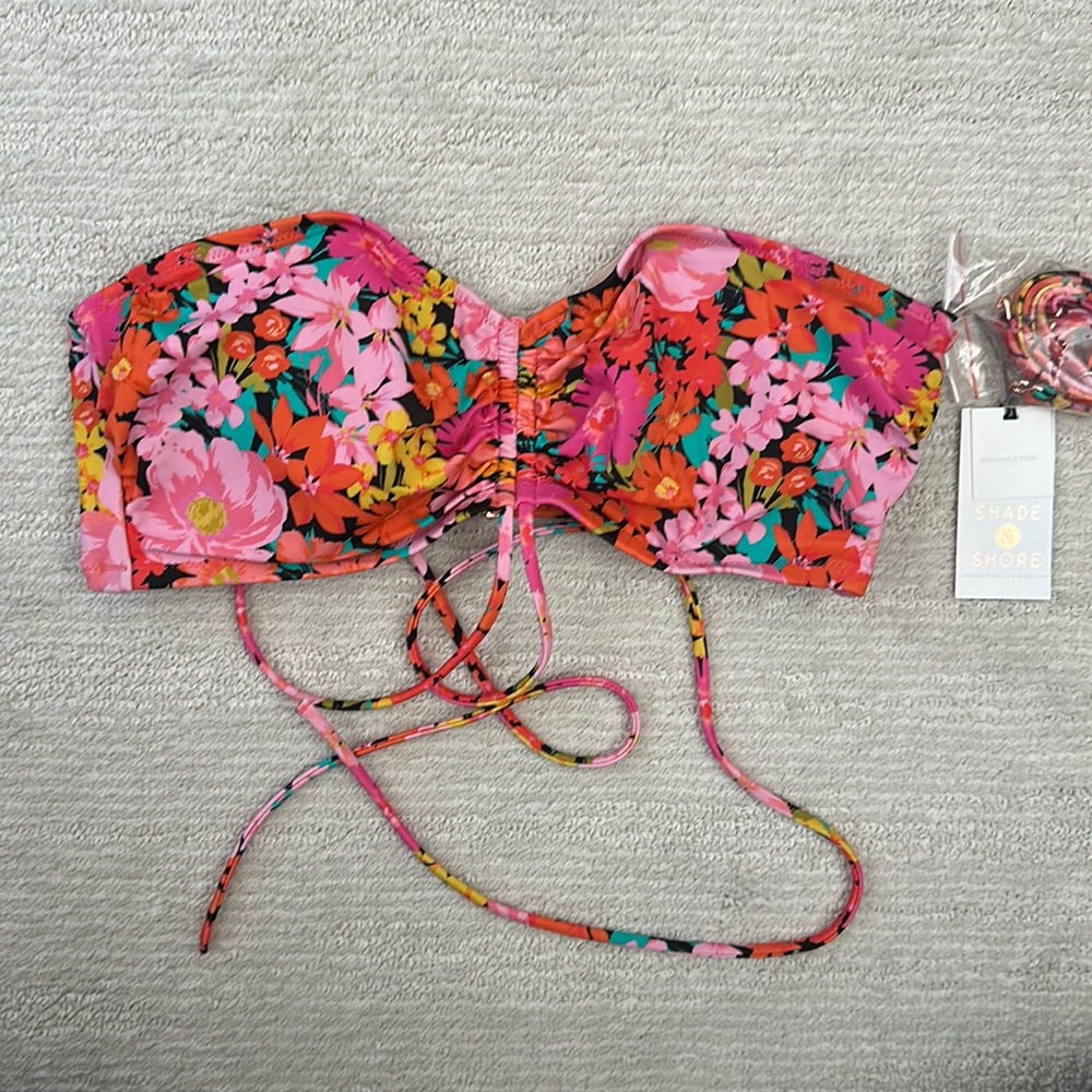 TARGET Shade & Shore Bikini Top NWT